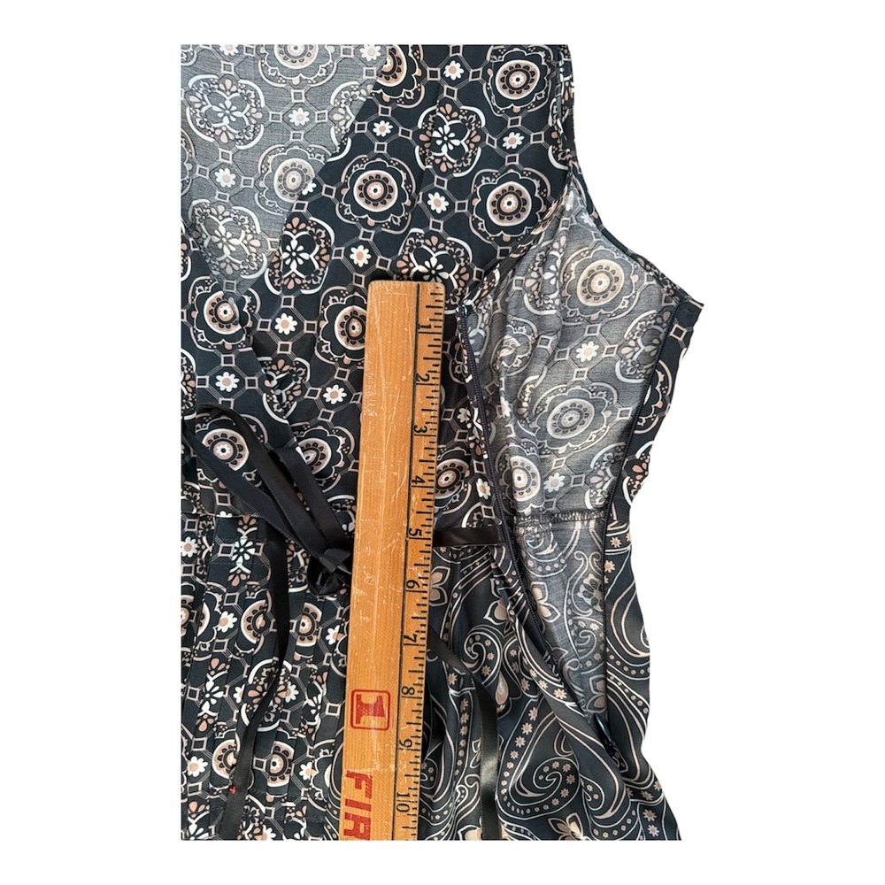 Odd Molly Women Grey Pink Paisley Medallion Pleated Wrap Dress Size 3 L - Picture 8 of 8